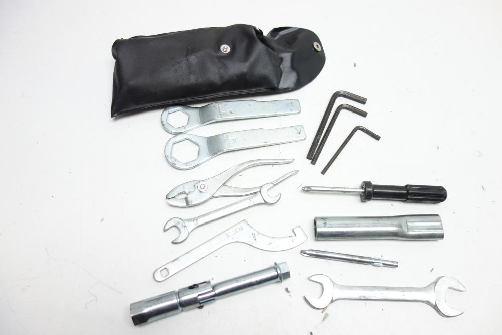 Kawasaki ER6N ER 6 N Bordwerkzeug