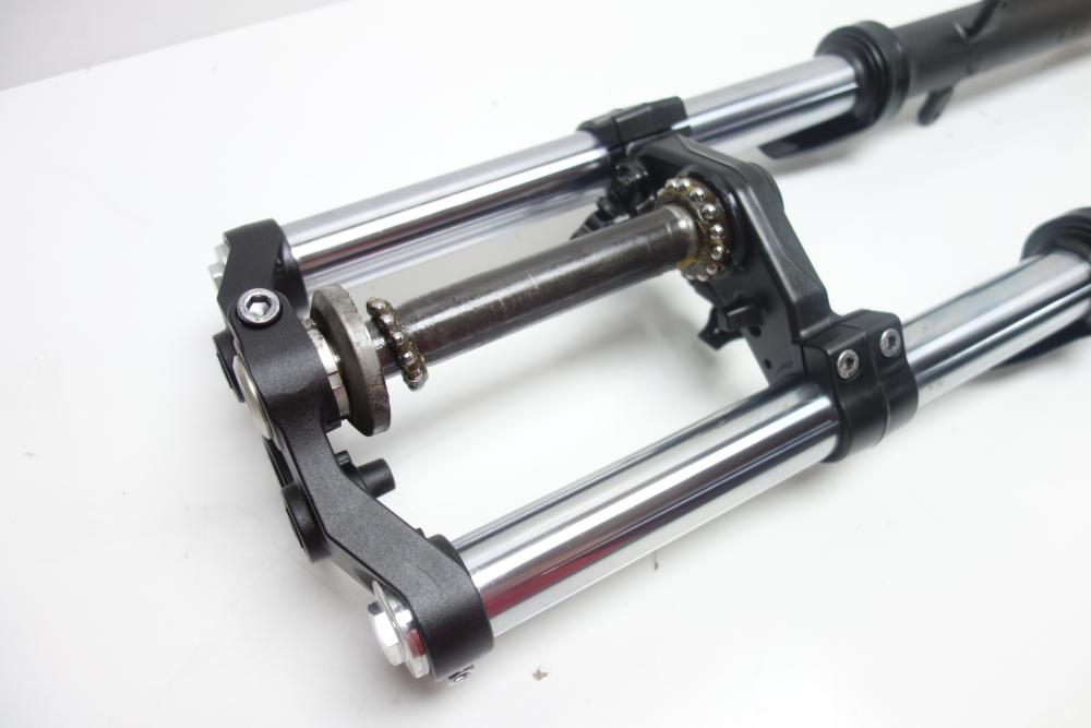 Yamaha XSR 700 Gabel Gabelholm Gabelbrücke