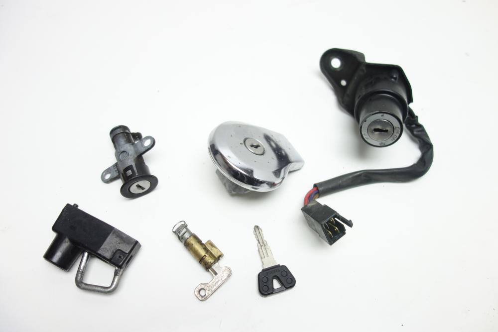 Yamaha XV 535 Virago Schlosssatz Schloss Tankdeckel