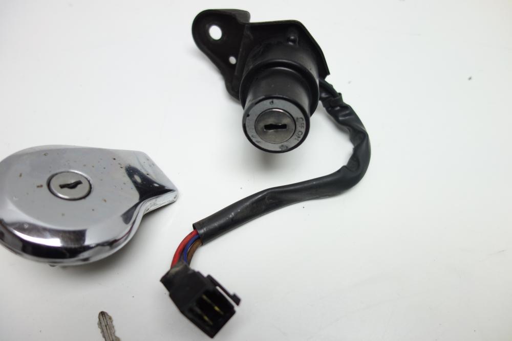 Preview: Yamaha XV 535 Virago Schlosssatz Schloss Tankdeckel