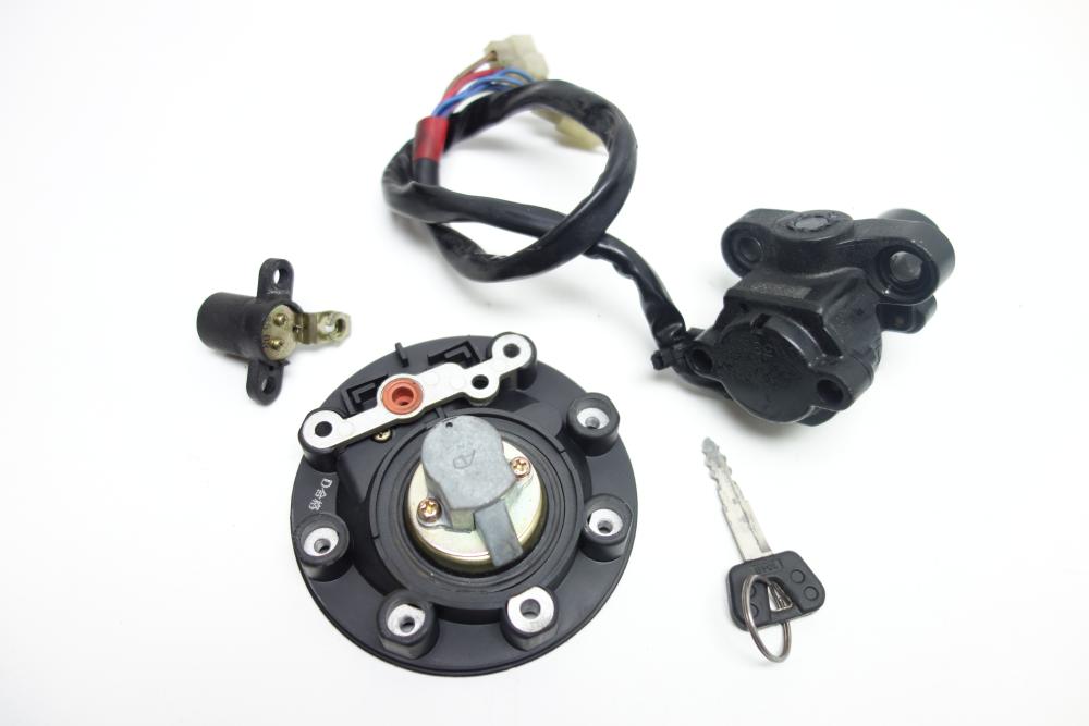 Preview: Yamaha YZF R1 RN01 Schloss Schlosssatz Tankdeckel