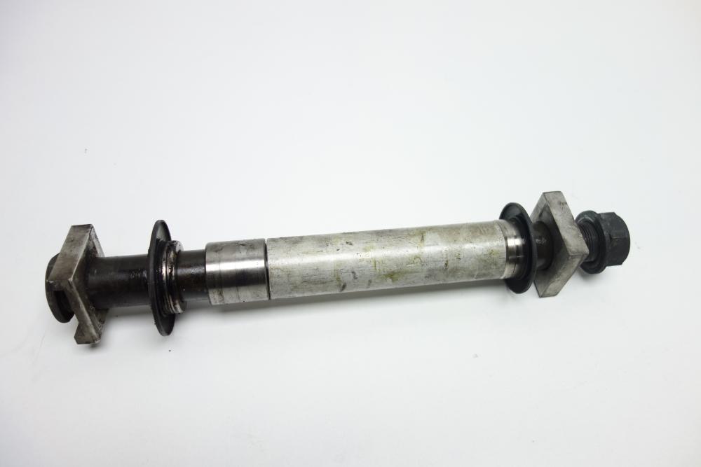 Yamaha YZF R1 RN01 Achse hinten