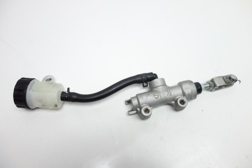 Preview: Kawasaki Z125 Z 125 Bremspumpe Bremszylinder hinten