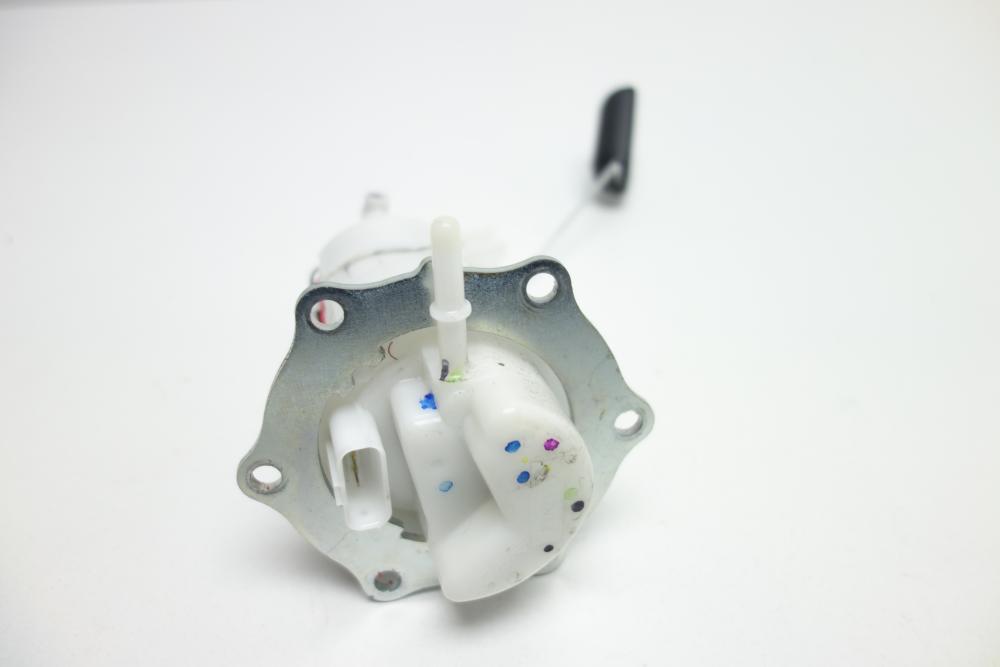 Preview: Kawasaki Z125 Z 125 Benzinpumpe Kraftstoffpumpe