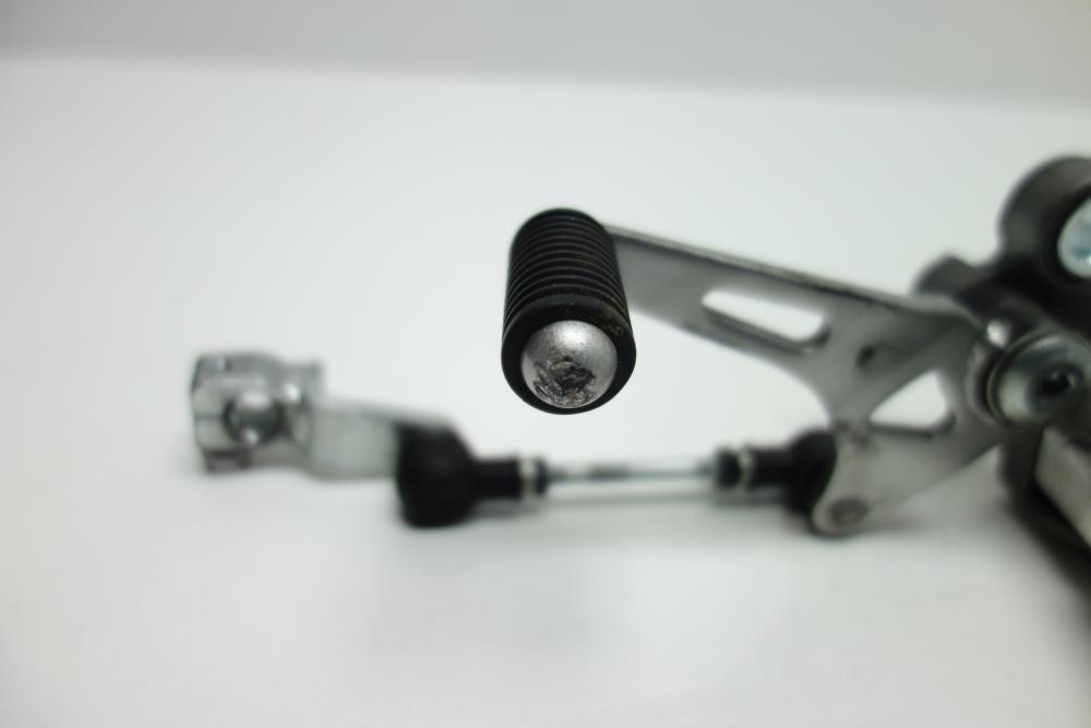 Preview: Kawasaki Z125 Z 125 Fahrerfußraste Fußraste Fußrastenanlage links