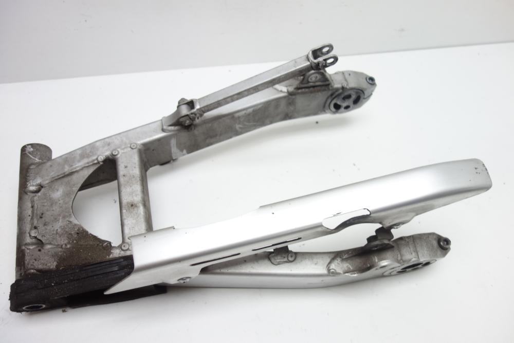 Preview: Kawasaki Zephyr 750 Schwinge