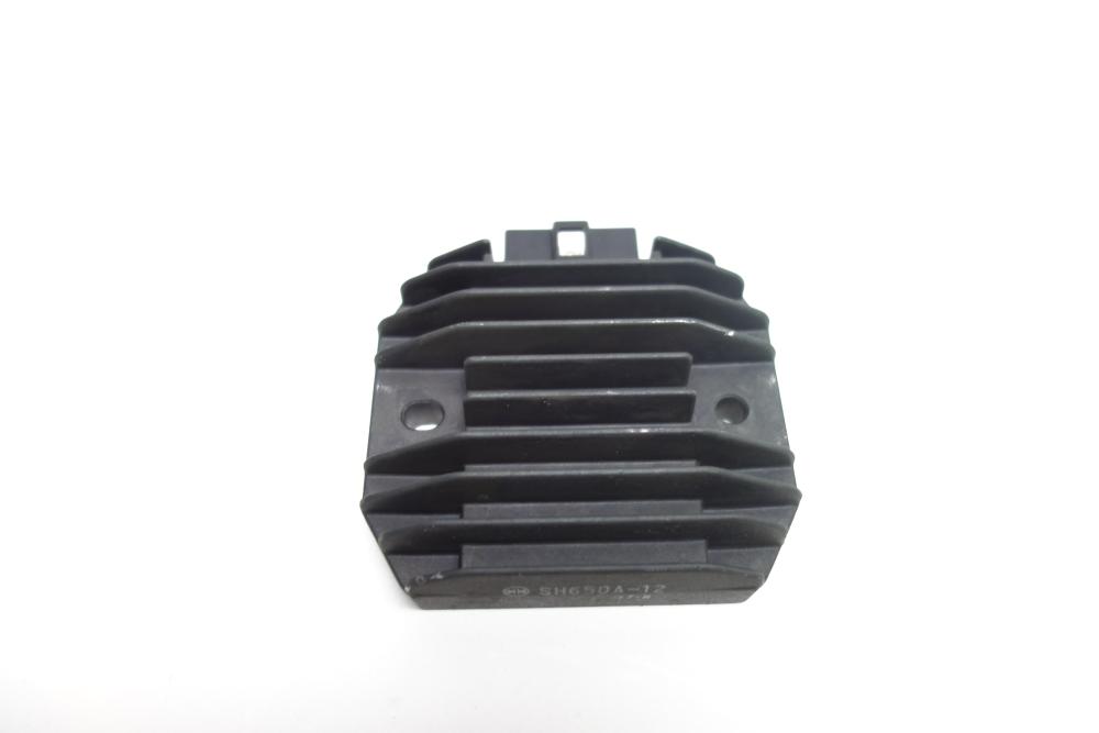 Kawasaki Zephyr 750 Spannungsregler Gleichrichter