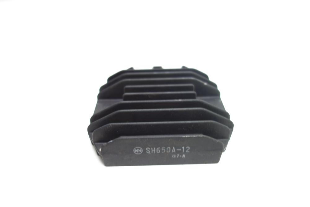 Kawasaki Zephyr 750 Spannungsregler Gleichrichter