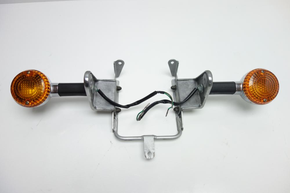 Kawasaki Zephyr 750 Scheinwerferhalter Blinker vorne