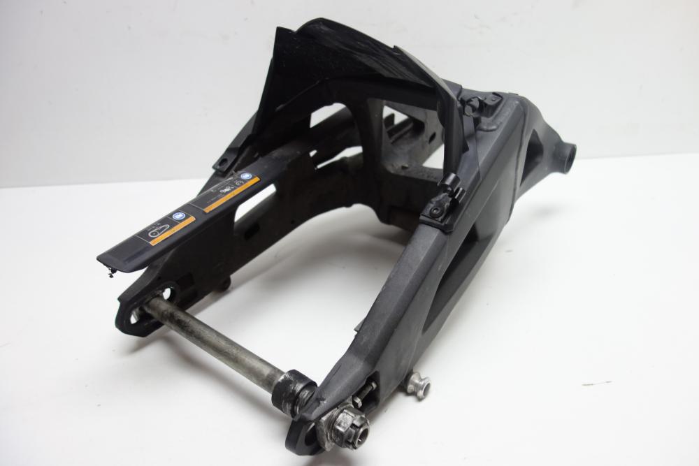 Preview: Kawasaki ZH2 Z H2 Schwinge