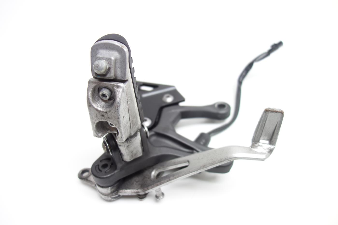 Kawasaki Z900 Z 900 Fußrastenanlage Fußraste rechts Bremspedal