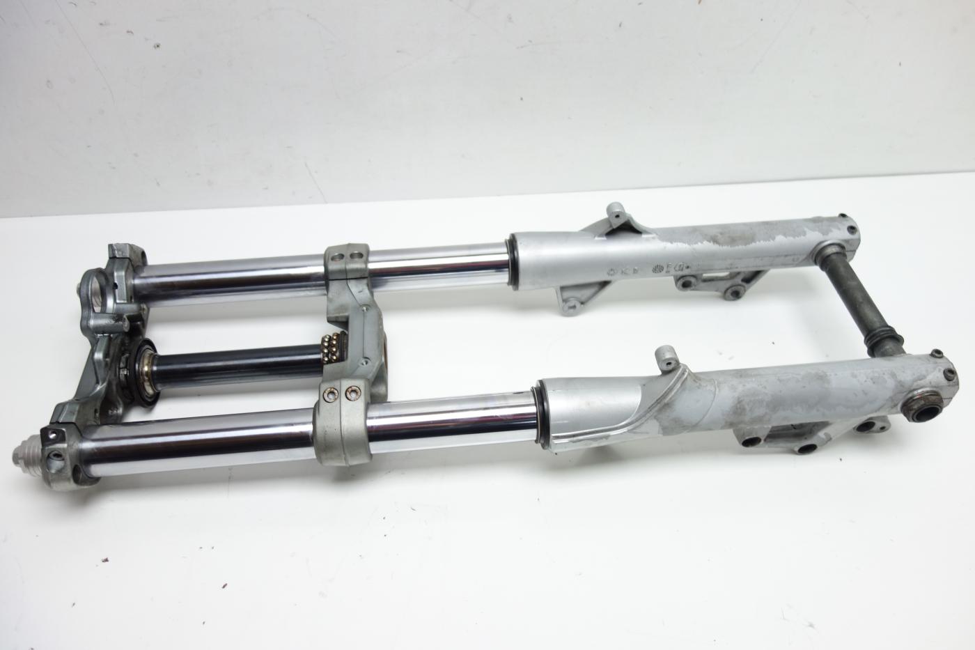 Moto Guzzi Breva 1100 Gabel Gabelholm Gabelbrücke