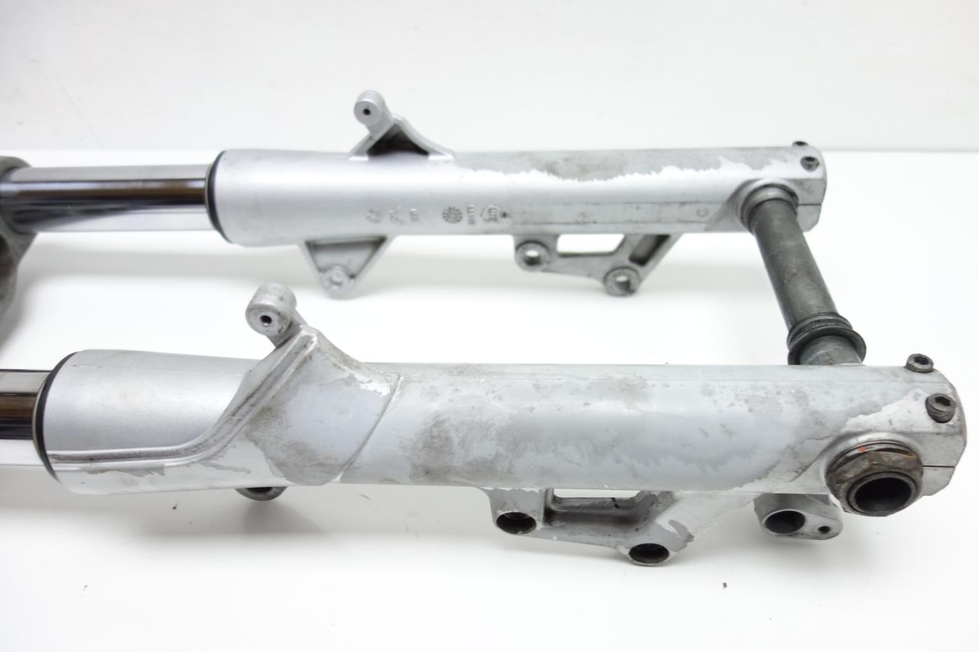 Moto Guzzi Breva 1100 Gabel Gabelholm Gabelbrücke