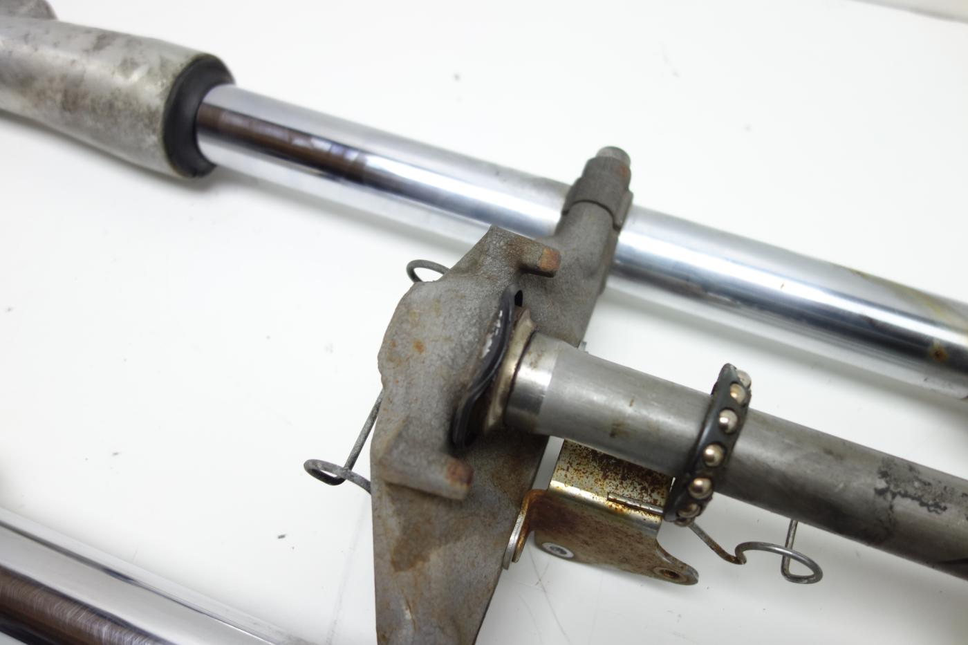 Honda VF 750 C Super Magna Gabel Gabelholm Gabelbrücke