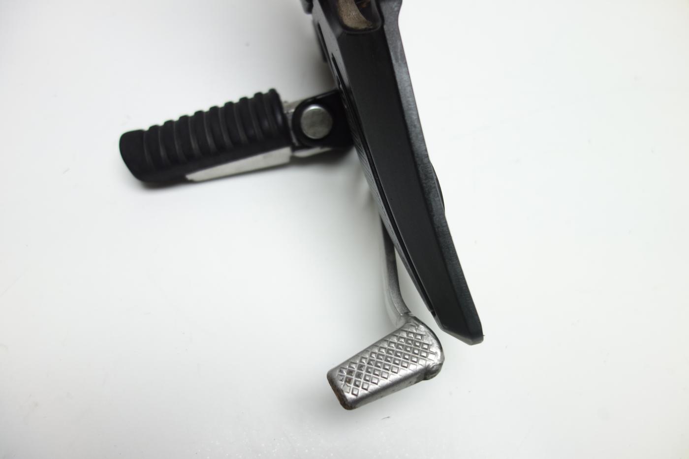 Kawasaki Versys 650 Fußrastenanlage Fußraste rechts