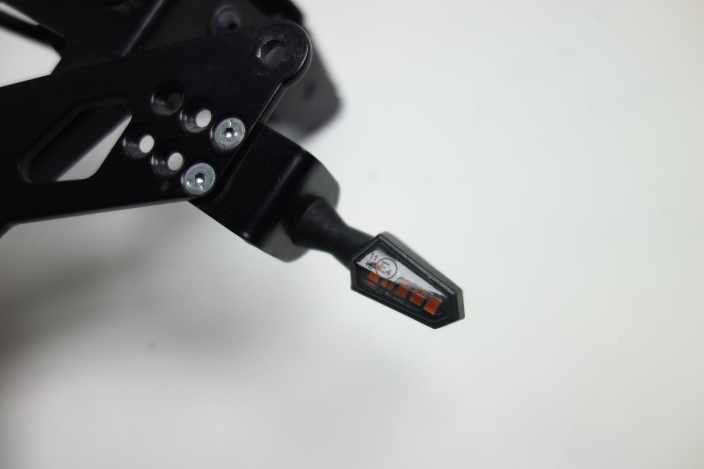 Kawasaki Versys 650 Kennzeichenhalter Miniblinker