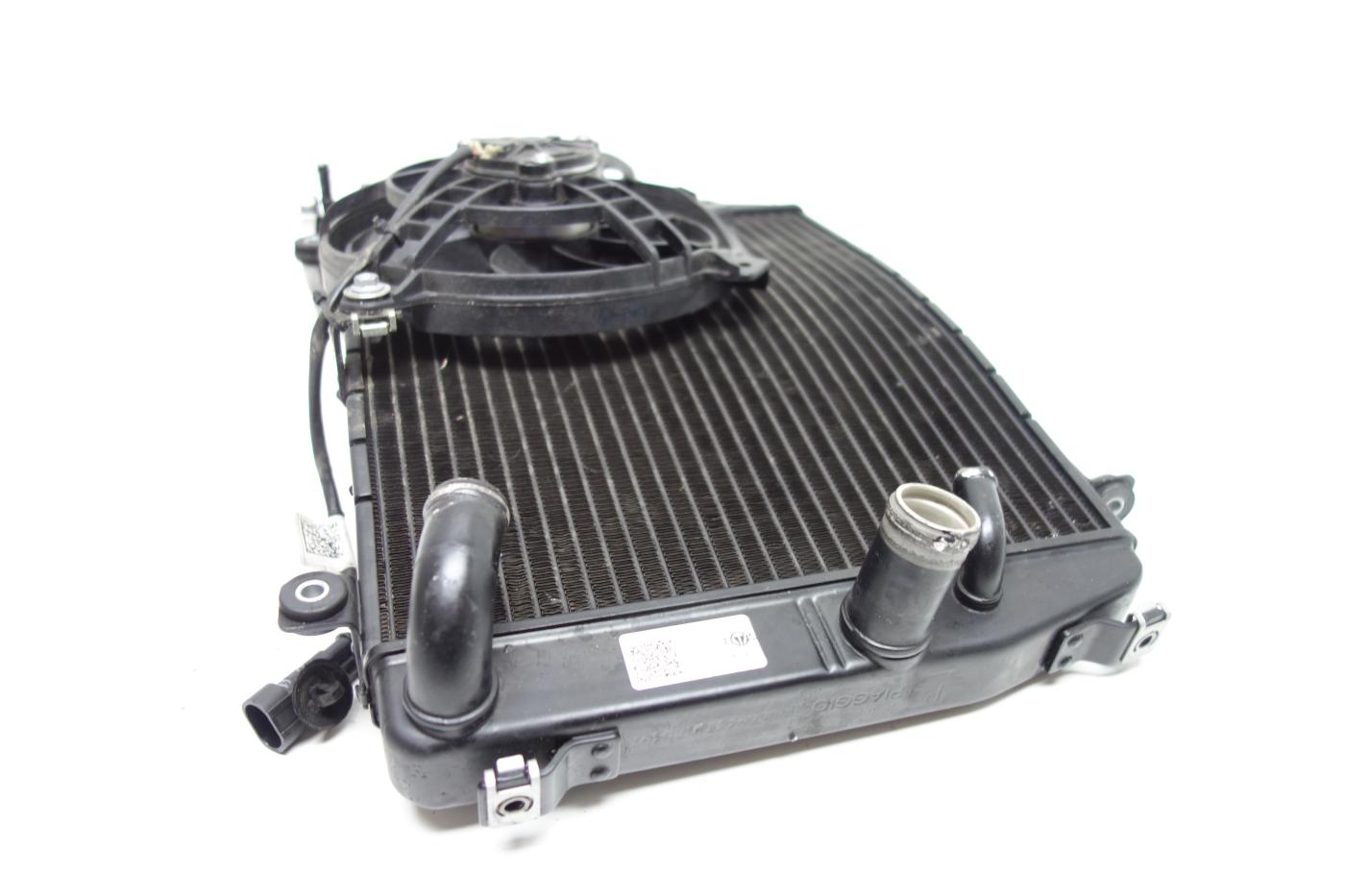 Aprilia Tuono 660 Kühler