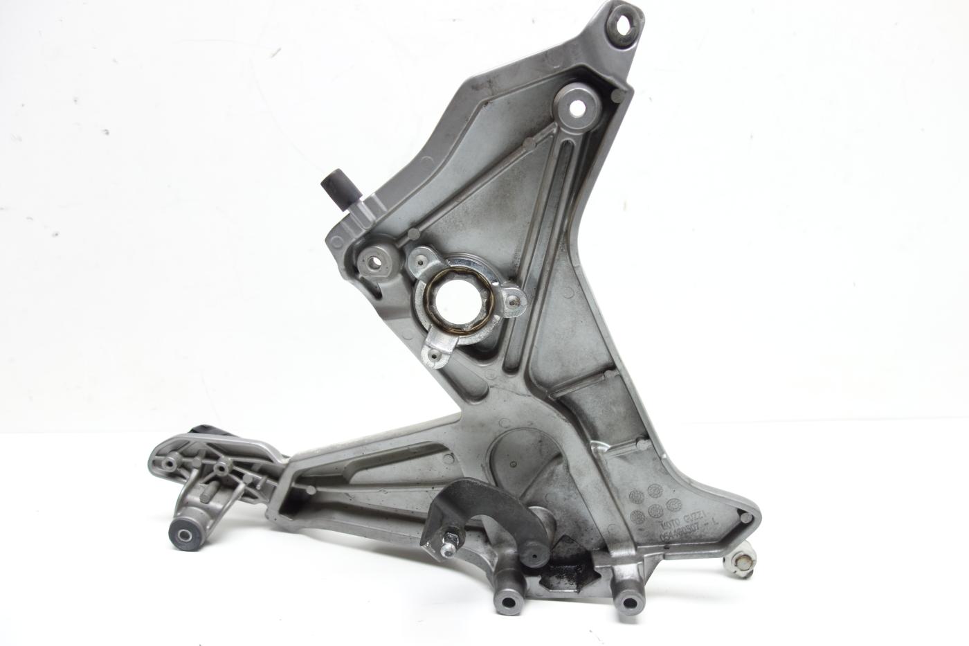 Moto Guzzi Breva 1100 Fußrastenträger Fußraste links Schalthebel