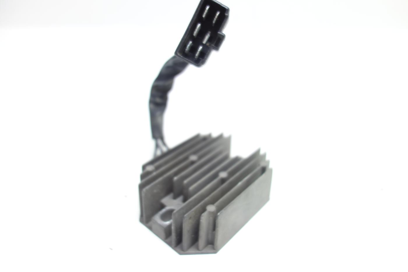 Suzuki Burgman 400 Spannungsregler Gleichrichter