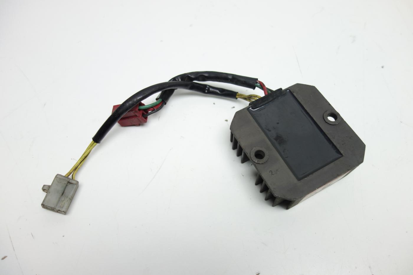 Honda CX 500 Spannungsregler Gleichrichter