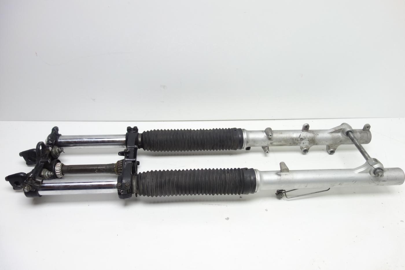 Suzuki DR 650 RSE Gabel Gabelholm Gabelbrücke