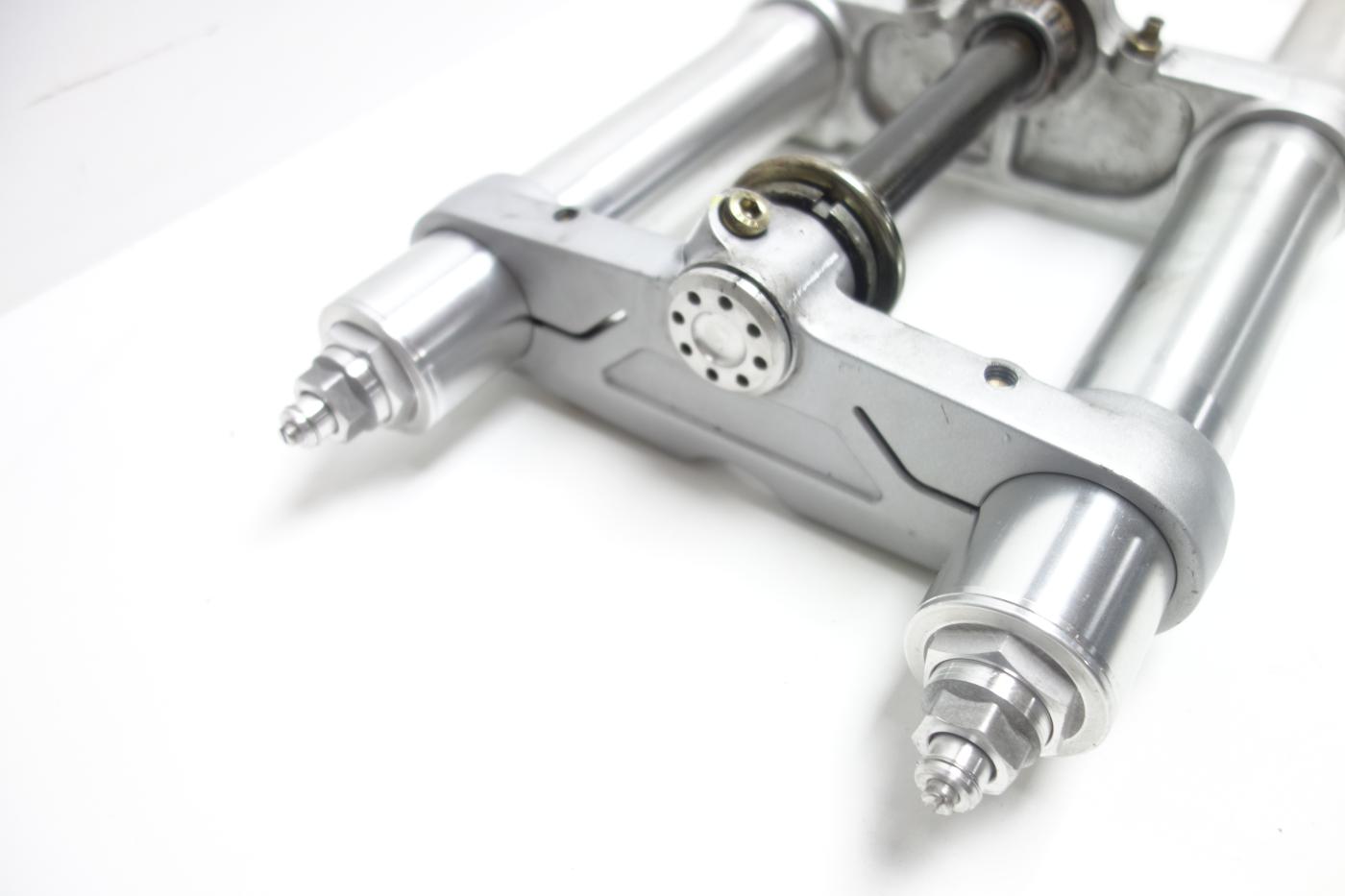 Ducati 1000 SS Supersport Gabel Gabelholm Gabelbrücke
