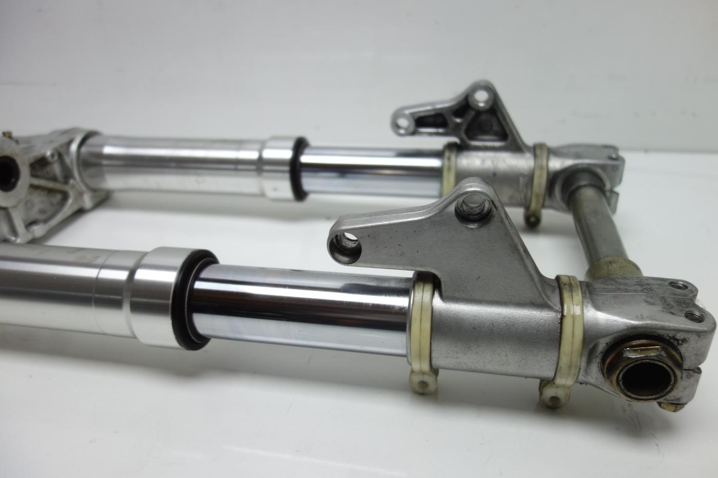 Ducati 1000 SS Supersport Gabel Gabelholm Gabelbrücke