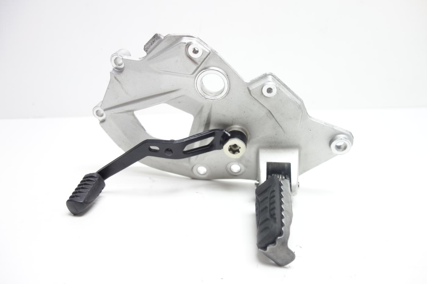 BMW F750GS F 750 GS Fußrastenanlage Fußraste links Schalthebel