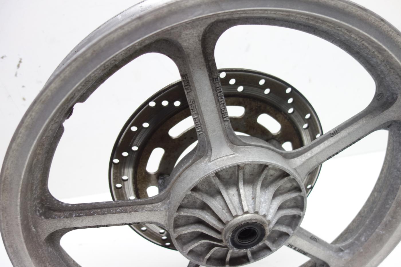 Honda VF 750 C Super Magna Felge vorne Vorderrad