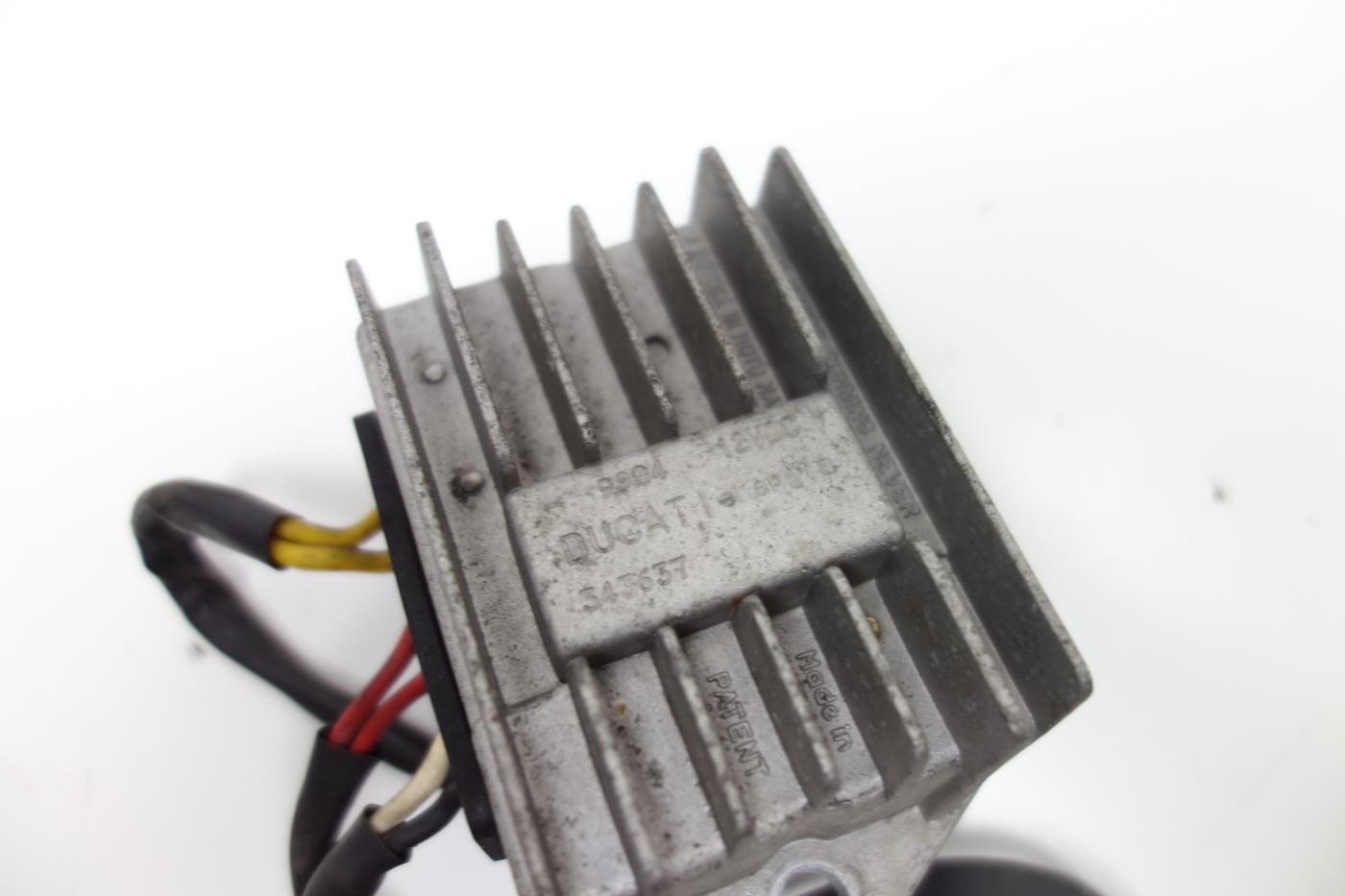 Moto Guzzi Jackal 1100 Spannungsregler Gleichrichter