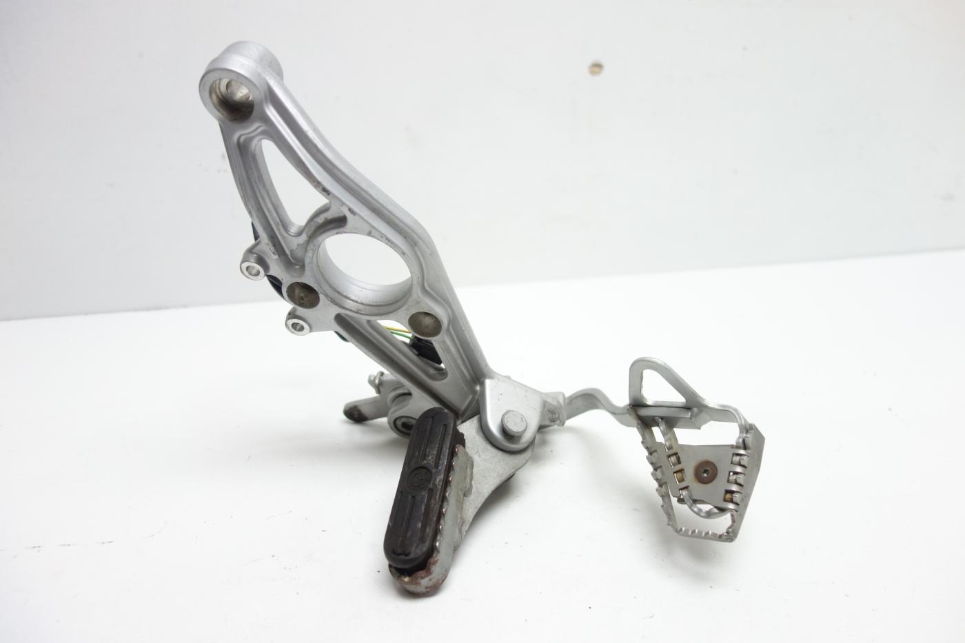 BMW R1150GS R 1150 GS Fußrastenanlage Fußraste rechts Bremspedal