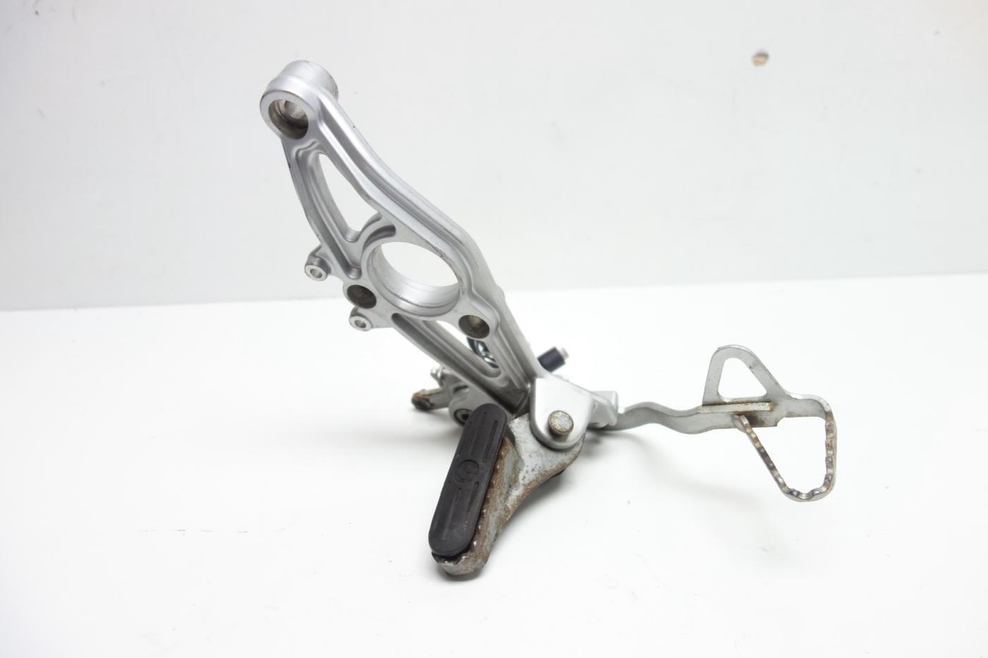 BMW R1150GS R 1150 GS Fußrastenanlage Fußraste rechts Bremspedal