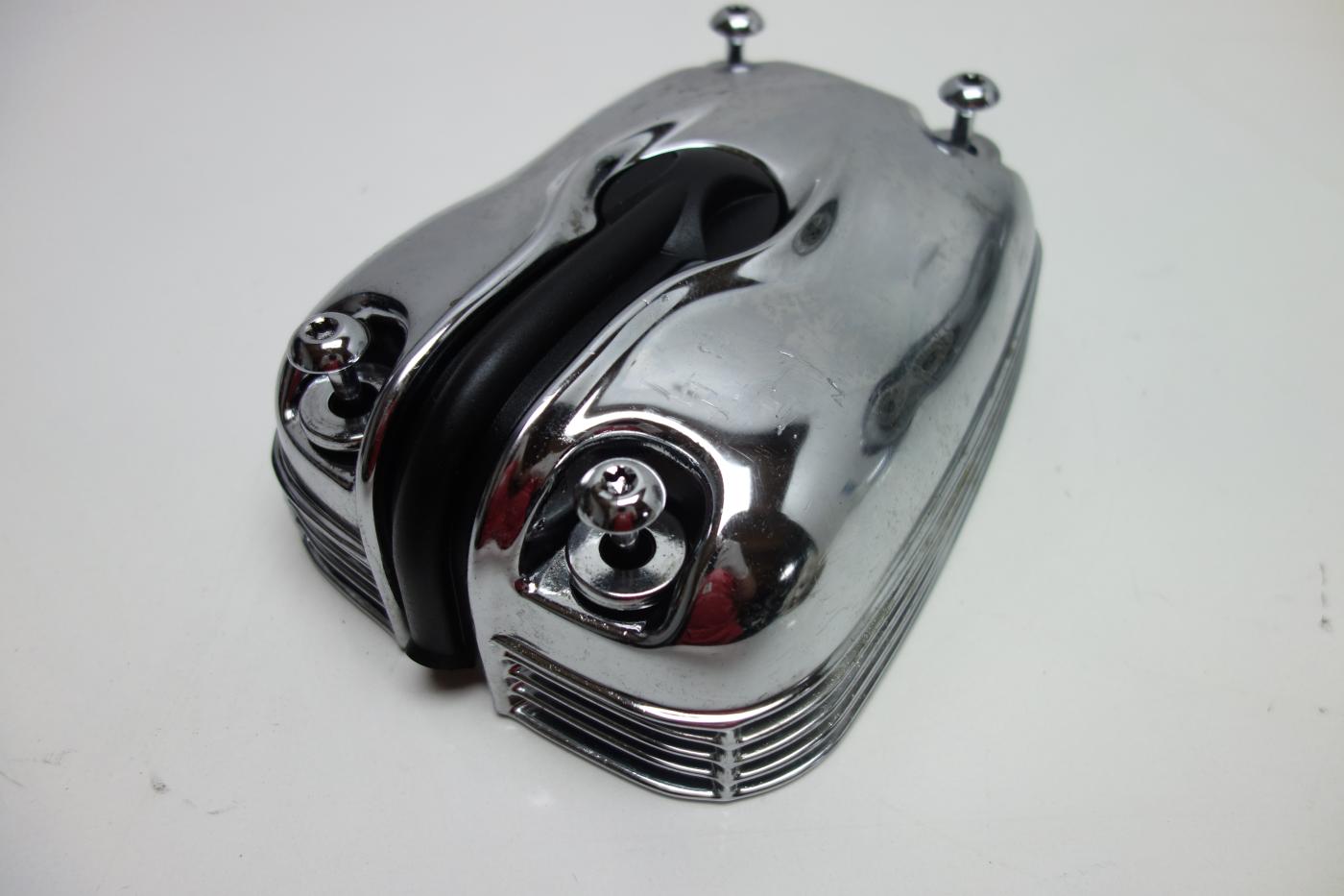 BMW R1200C R 1200 C Chrom Ventildeckel Motordeckel rechts