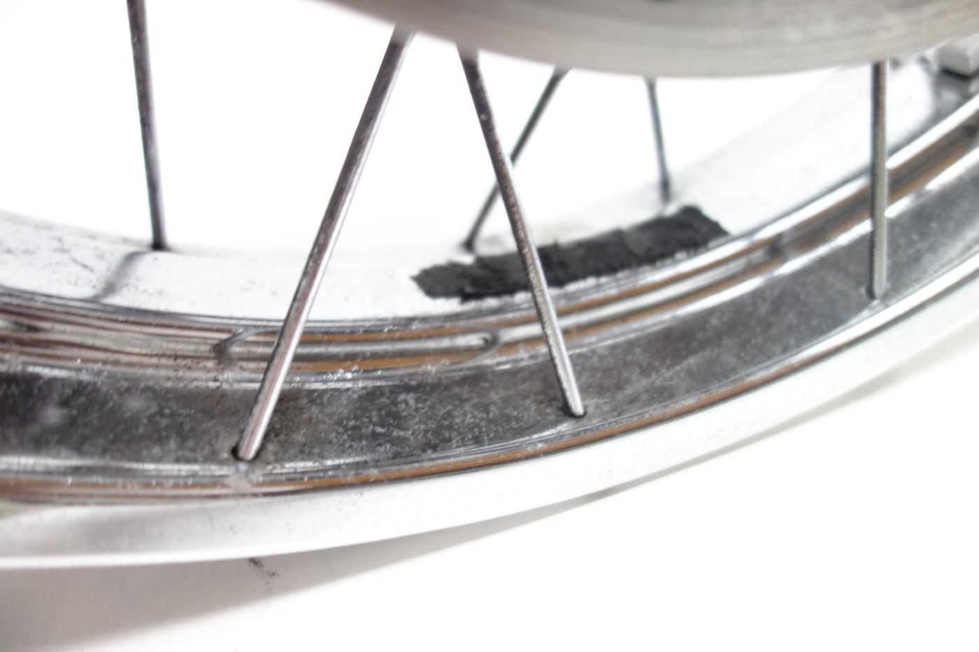 BMW R1200C R 1200 C Chrom Speichenfelge Felge vorne