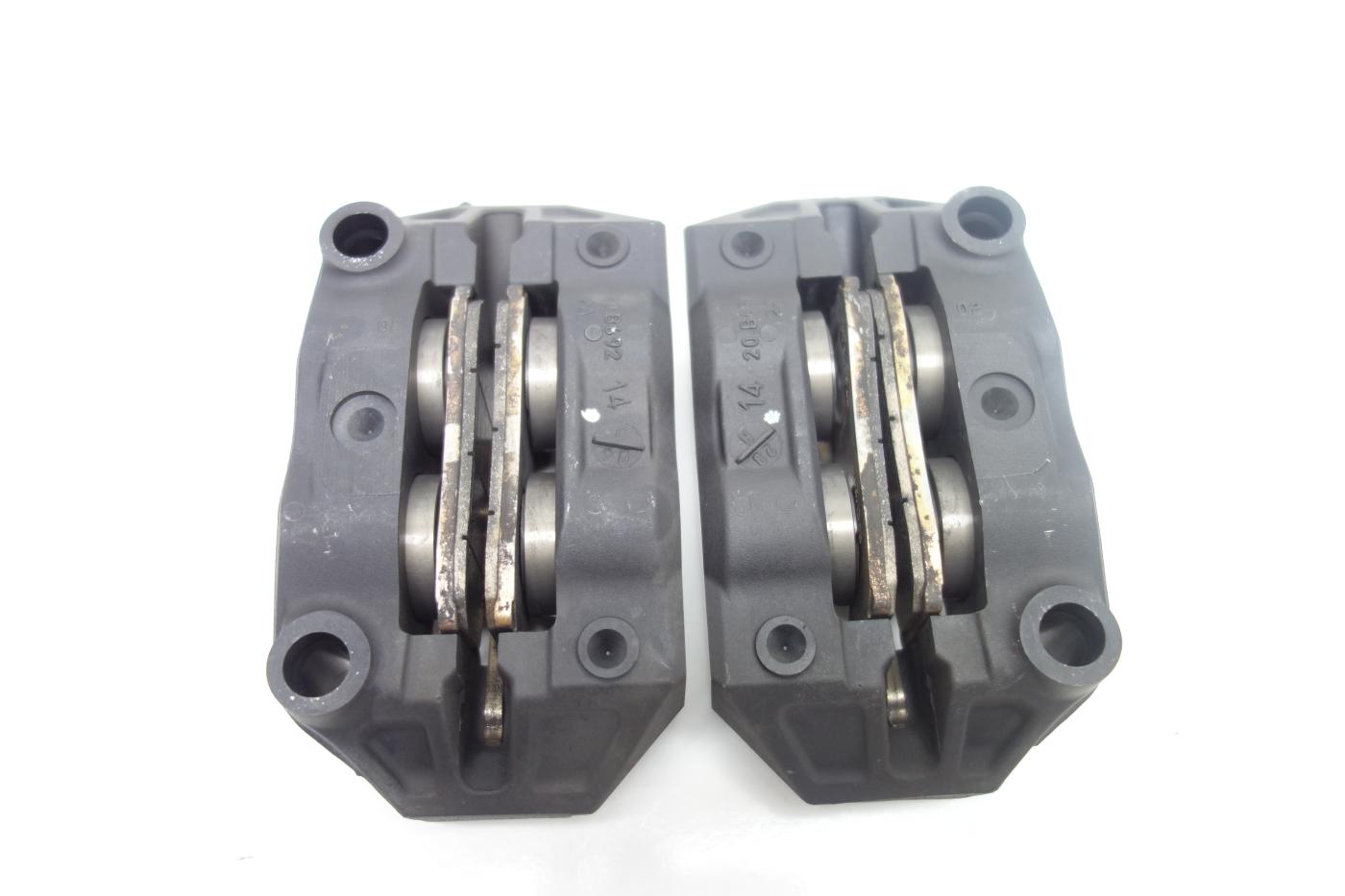 BMW R1200GS R 1200 GS LC Bremssattel Bremszange vorne re li