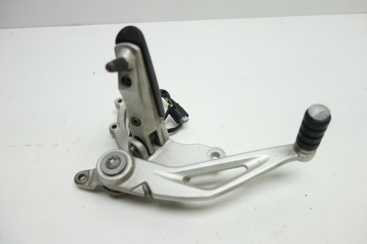 BMW R1200ST R 1200 ST Fahrerfußraste Fußraste rechts Bremspedal