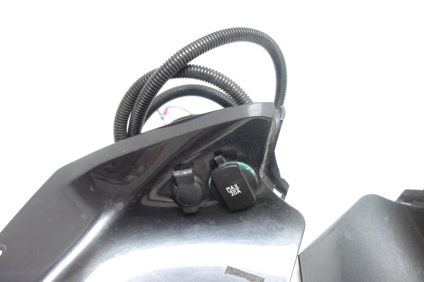 BMW R1200ST R 1200 ST Innenverkleidung Steckdose