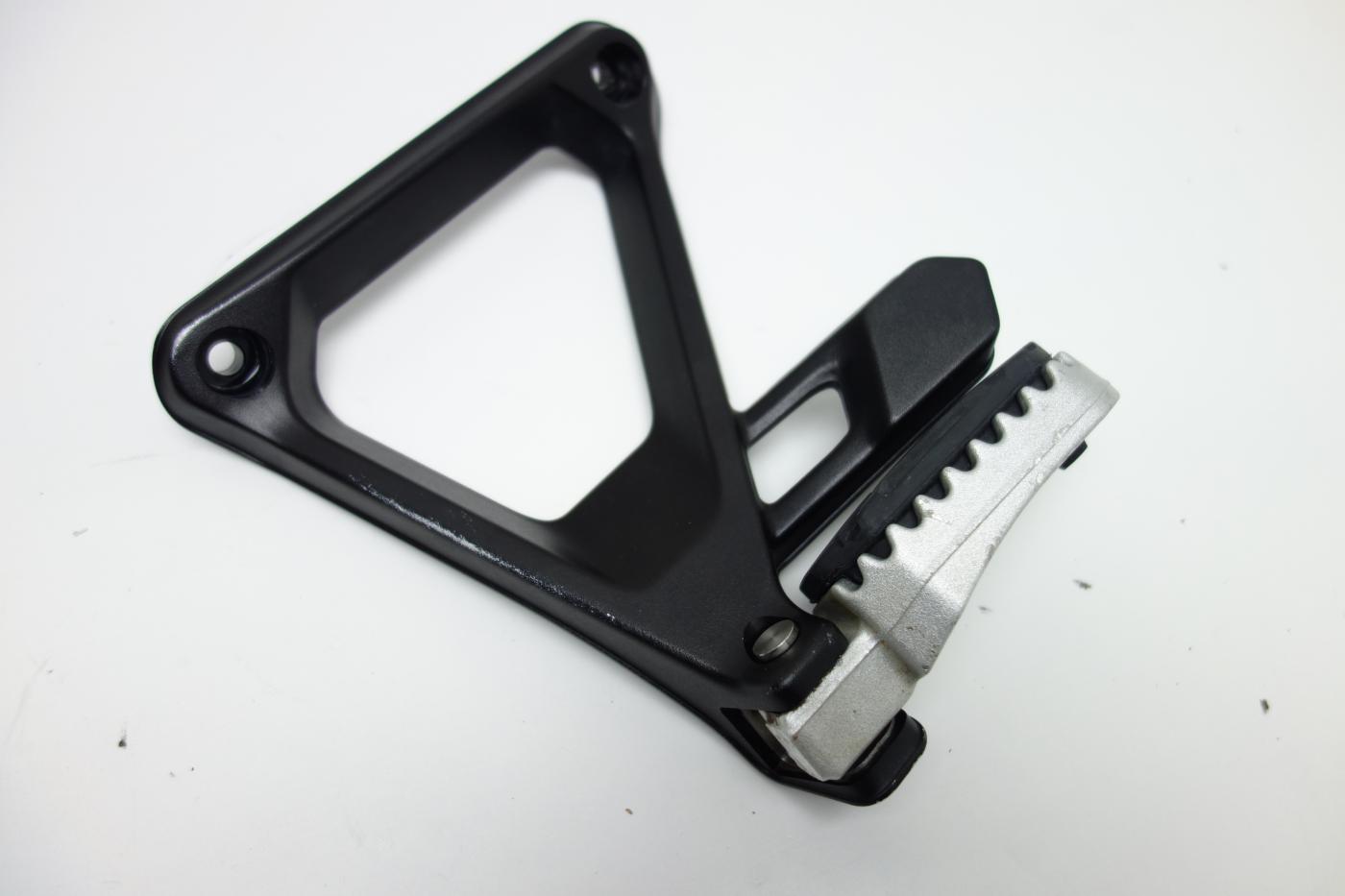 BMW R1300GS R 1300 GS Adventure Soziusfußraste Fußraste links