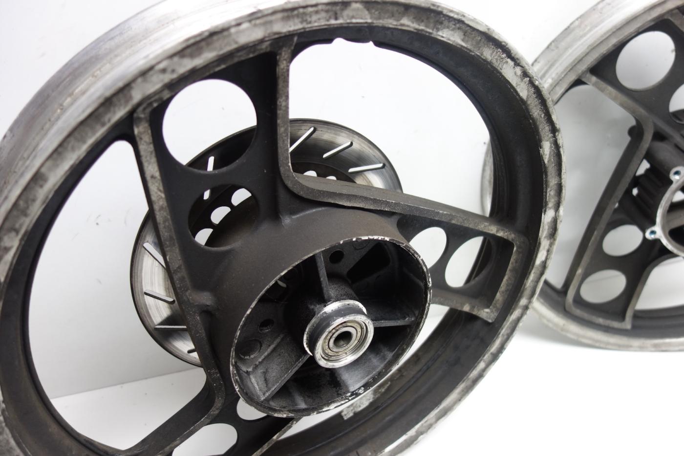 Yamaha RD 350 YPVS Felge vorne hinten Felgensatz