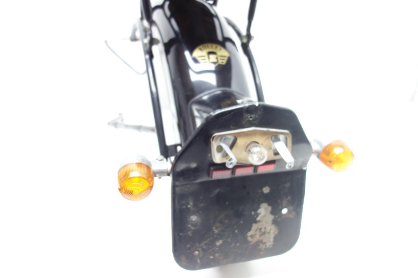 Royal Enfield Bullet 500 Fender Kotflügel Träger hinten Sitz