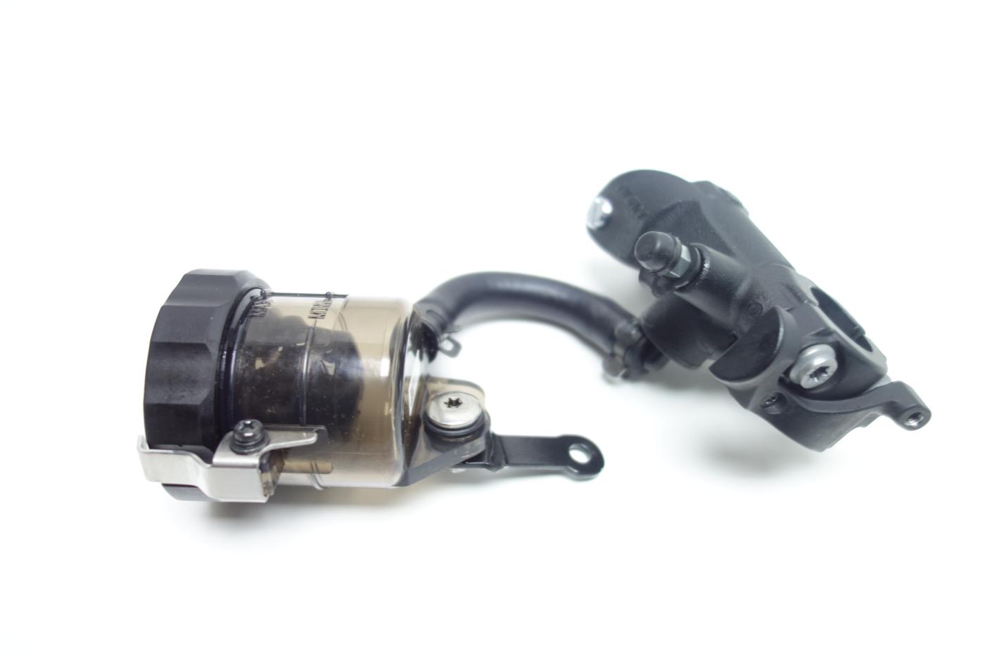 BMW S1000RR S 1000 RR K67 Bremspumpe Bremszylinder vorne