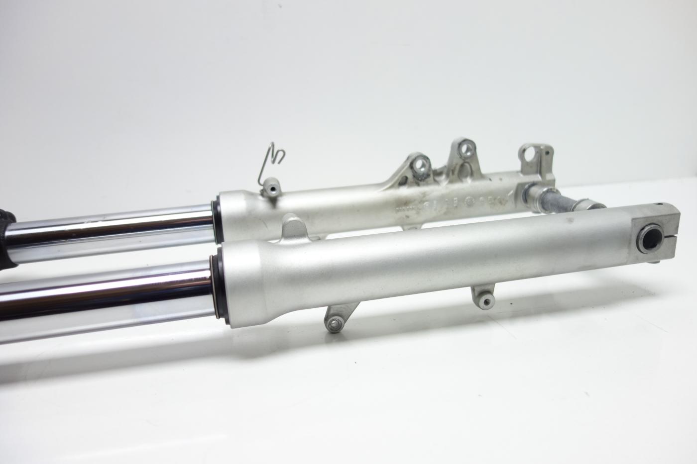 BMW F650CS F 650 CS Scarver Gabel Gabelholm Gabelbrücke