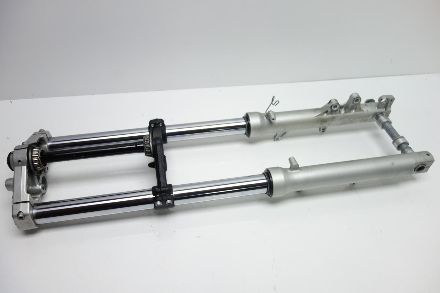 BMW F650CS F 650 CS Scarver Gabel Gabelholm Gabelbrücke