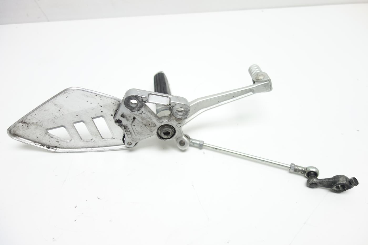 Suzuki SV 650 N Fußraste Fußrastenanlage links Schalthebel