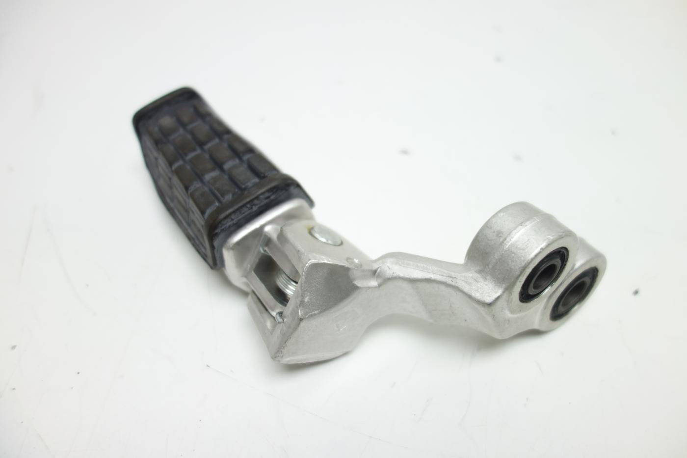 Yamaha XJ 900 Fahrerfußrastenanlage Fußraste links NEU