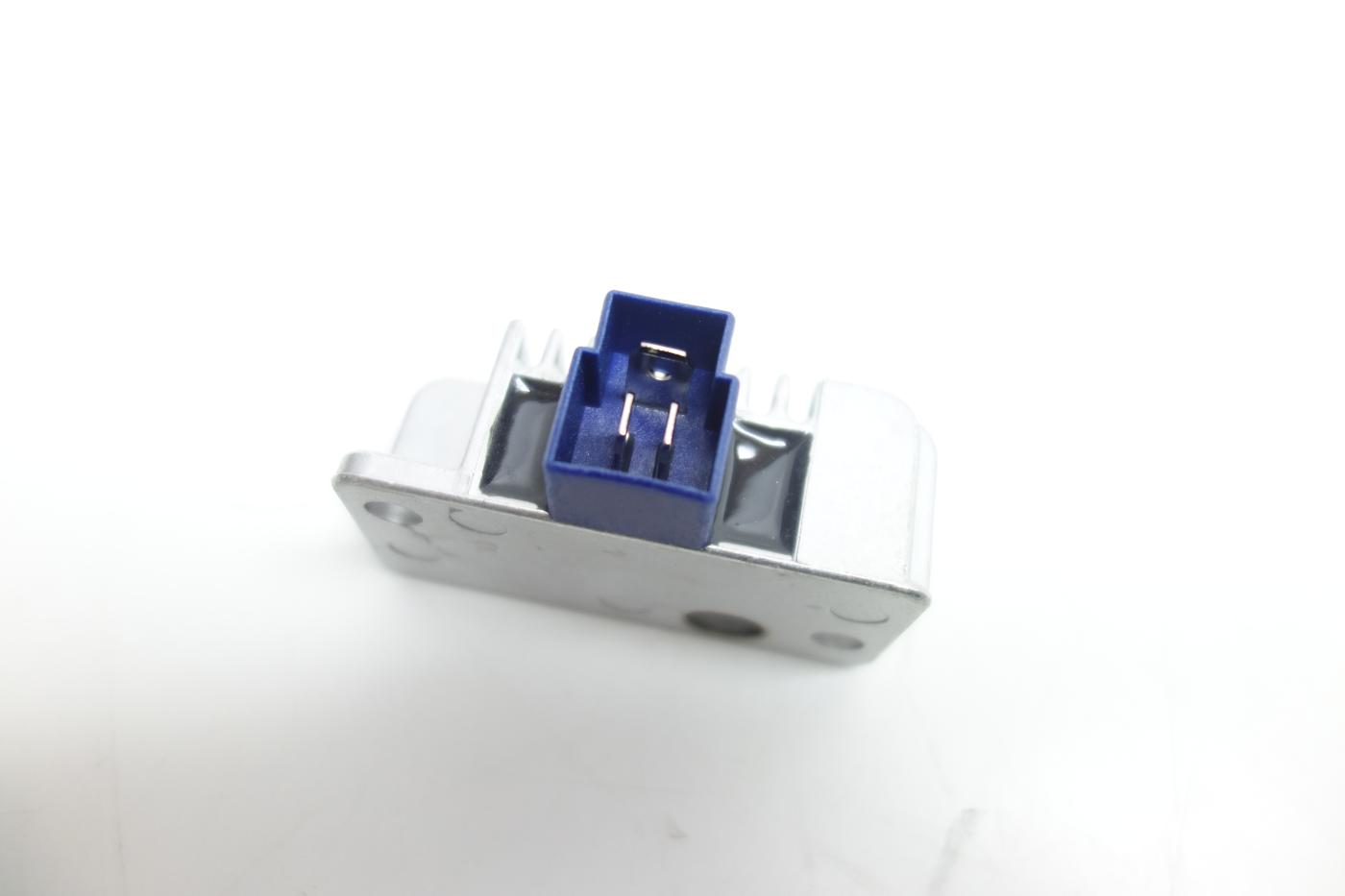 Yamaha DT80 RD75 TZR80 Spannungsregler NEU 30W-81960-60