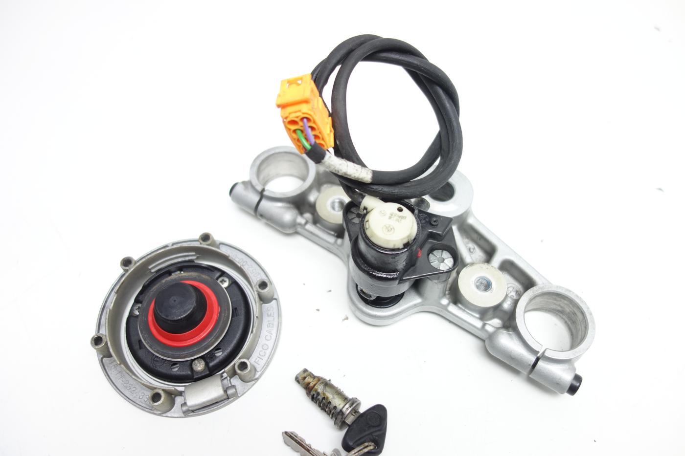 BMW R1150RS R 1150 RS Gabelbrücke oben Schlosssatz Schloss