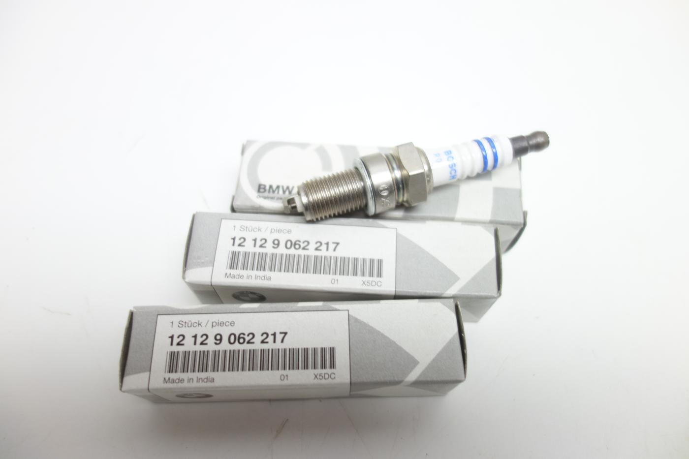 BMW K 75 3x Zündkerze 12129062217 NEU