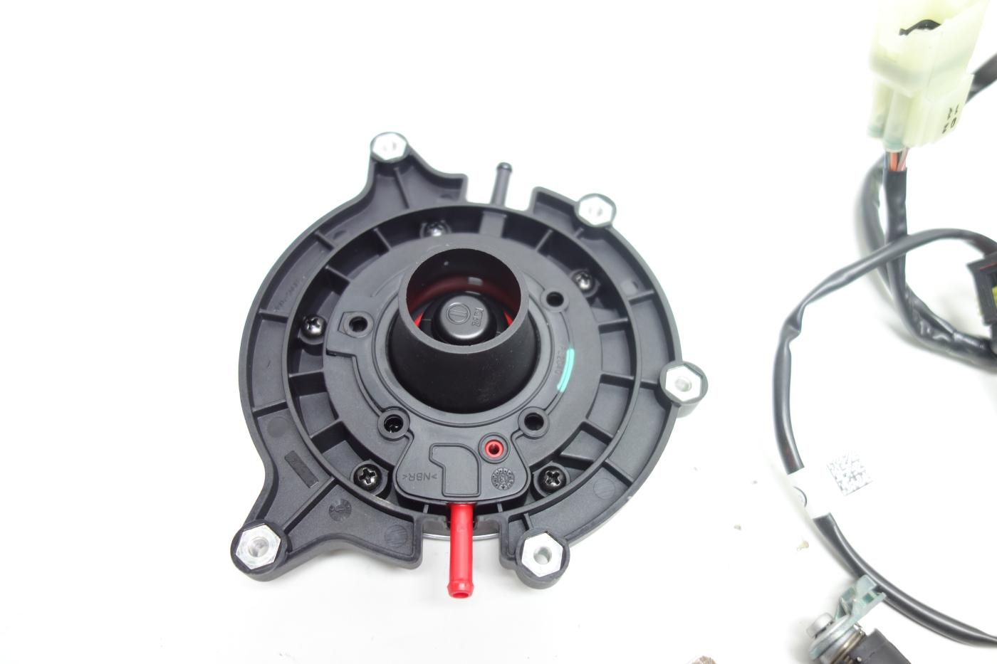 Ducati Diavel 1200 Schlosssatz Schloss Tankdeckel 59821222A