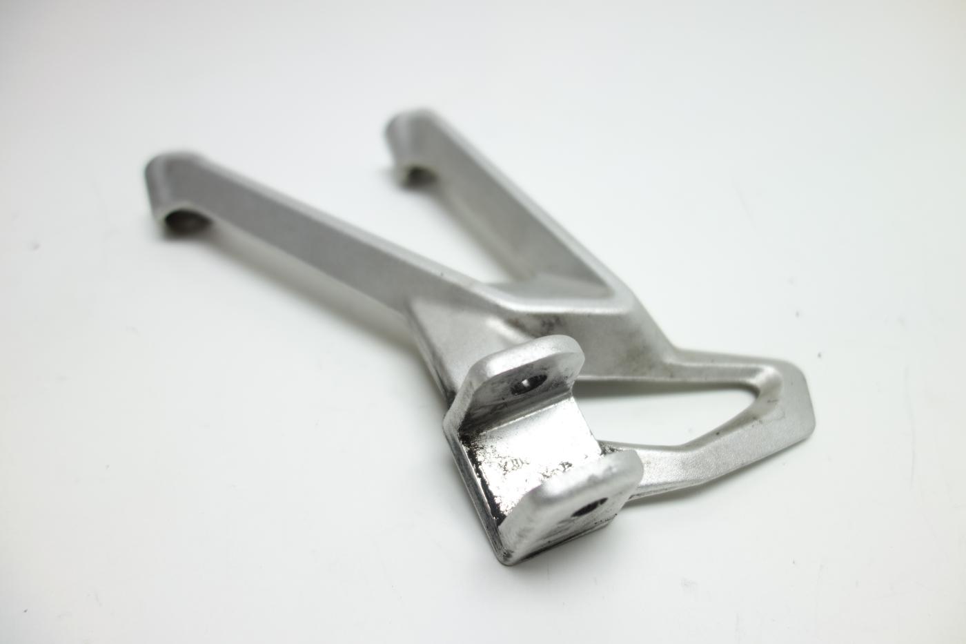 BMW R1200R R 1200 R Soziusfußrastenträger links